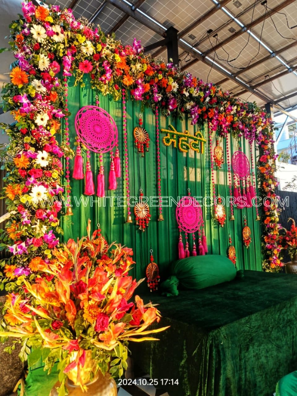 Luxury Real Flower Mehndi Setup