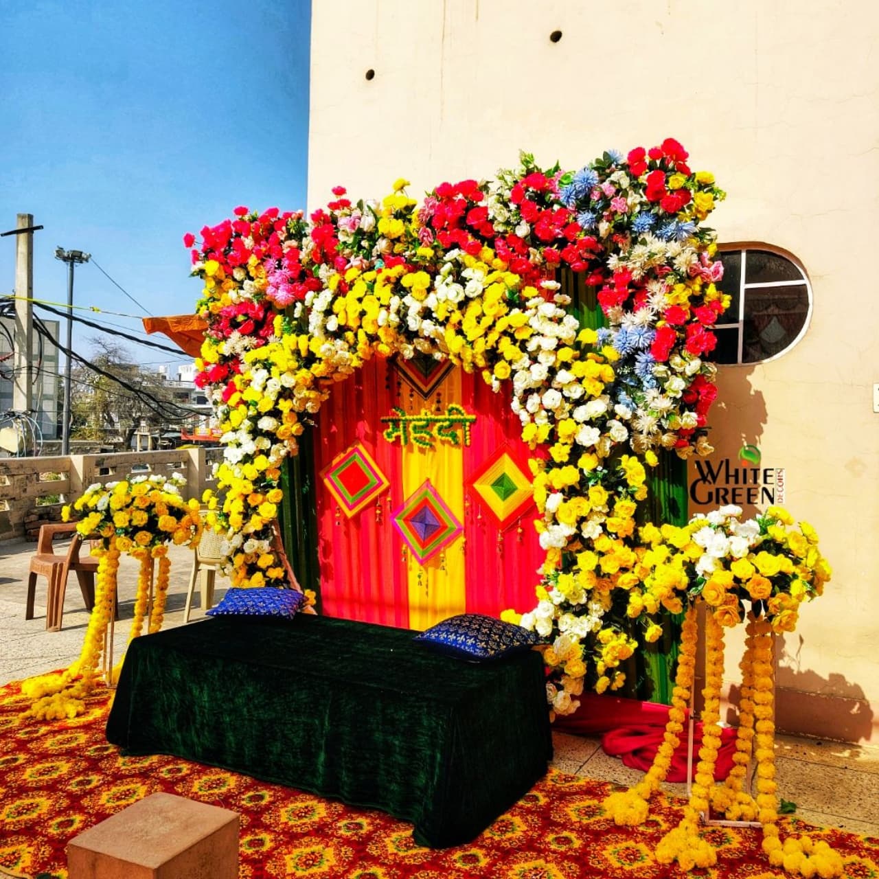 Grand Floral Mehndi Lounge Setup