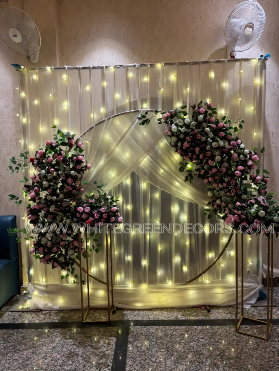 Elegant Floral Couple Seating Decoration Setup